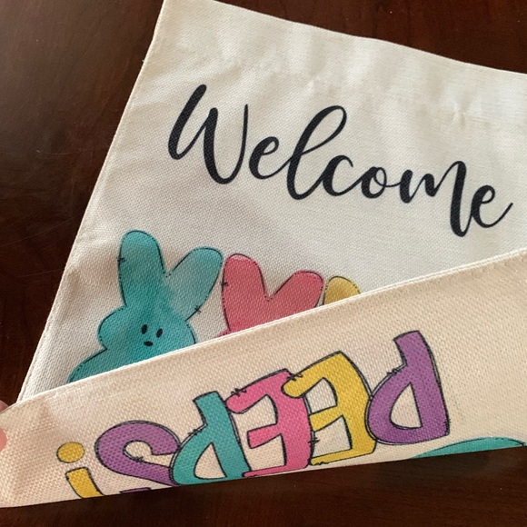 Set of 4 garden flags. - Picture 7 of 7